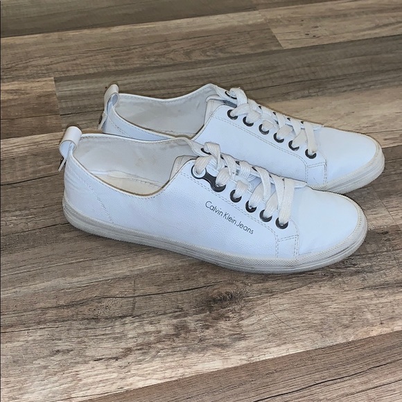 Pre owned! - Picture 2 of 2